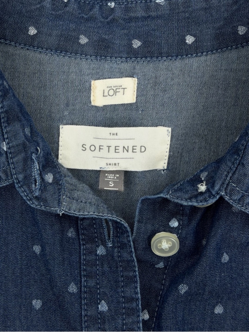 LOFT Softened Chambray Heart Print Button Down Shirt Size Small 100% Cotton - Picture 5 of 12
